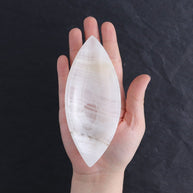 One Mexican Onyx/Calcite White Leaf Dish