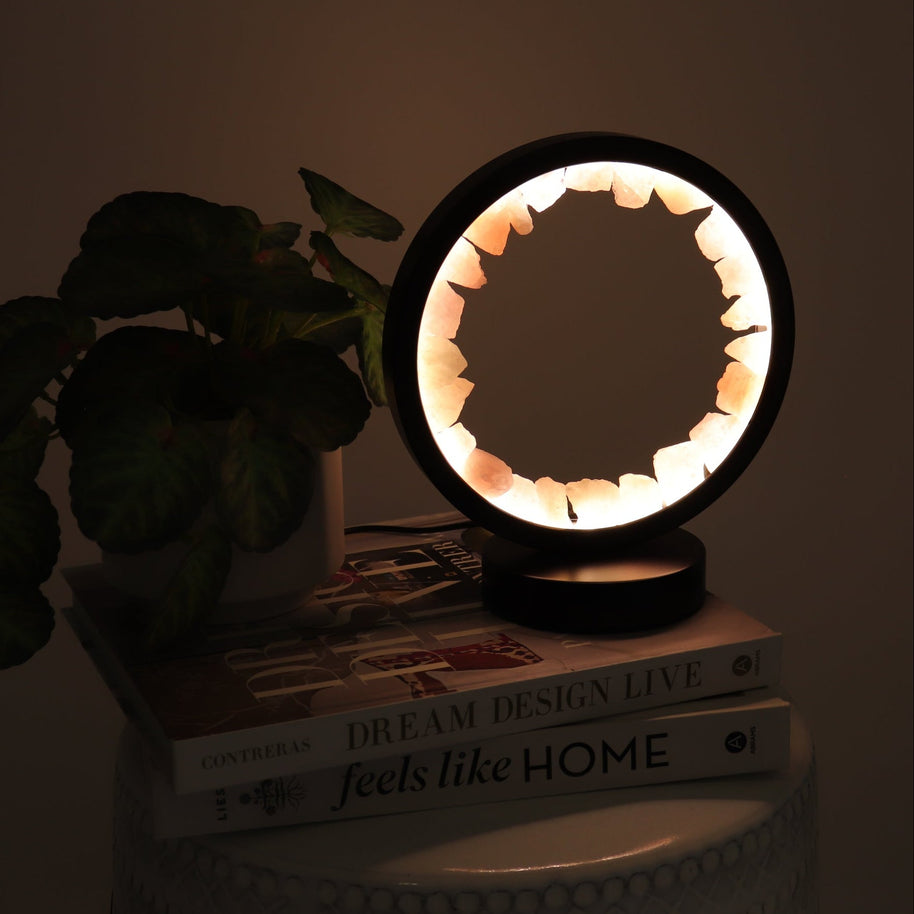 One Rose Quartz Round Lamp